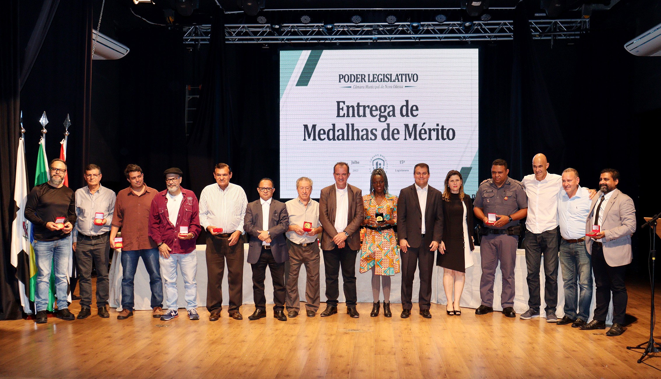 Câmara entrega medalhas de mérito Carlos Botelho e Zumbi dos Palmares