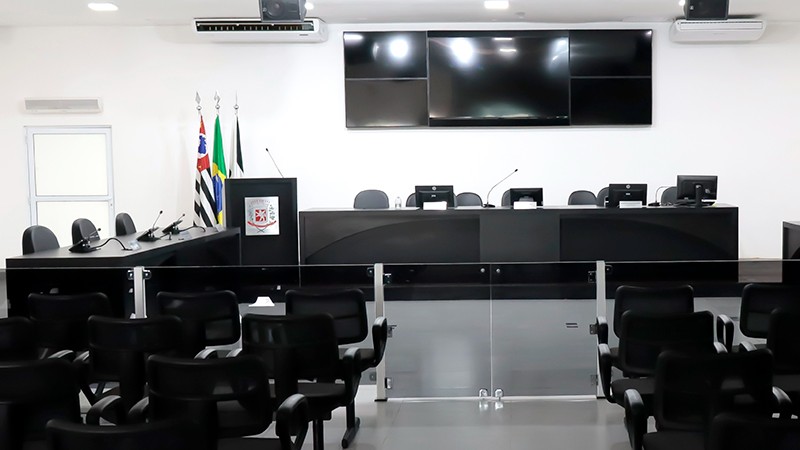 Secretário de Desenvolvimento Econômico agenda uso da Tribuna Livre